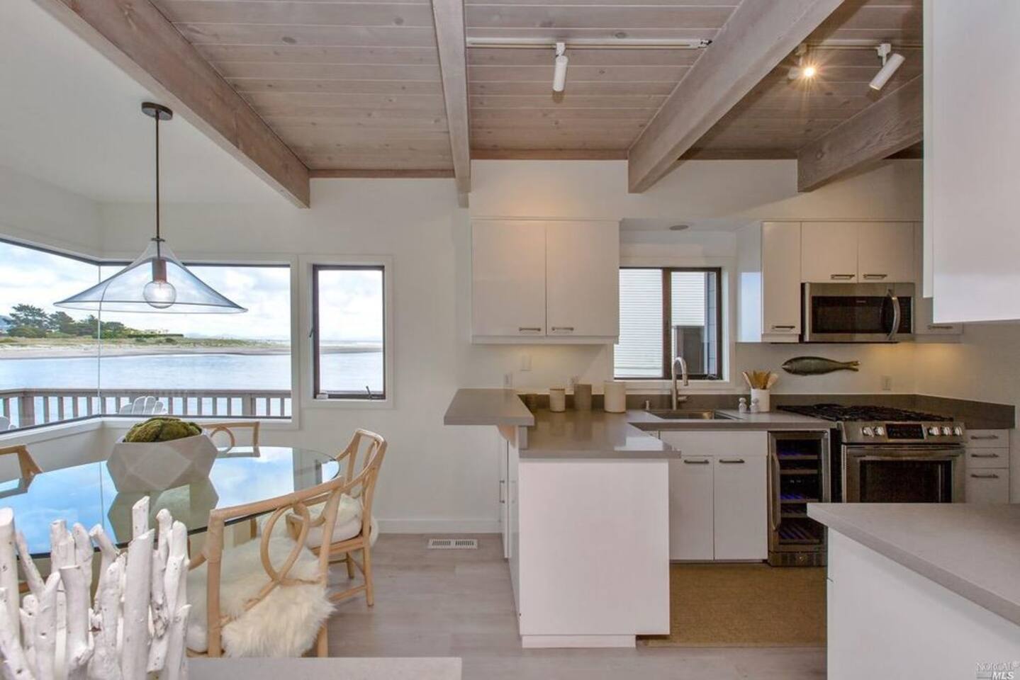 Bolinas Beach Home 33