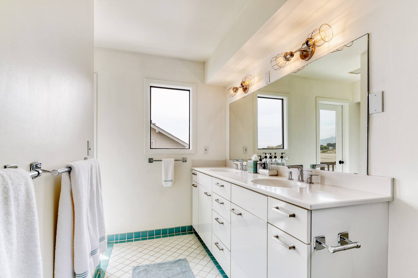 Bolinas Beach Home 39