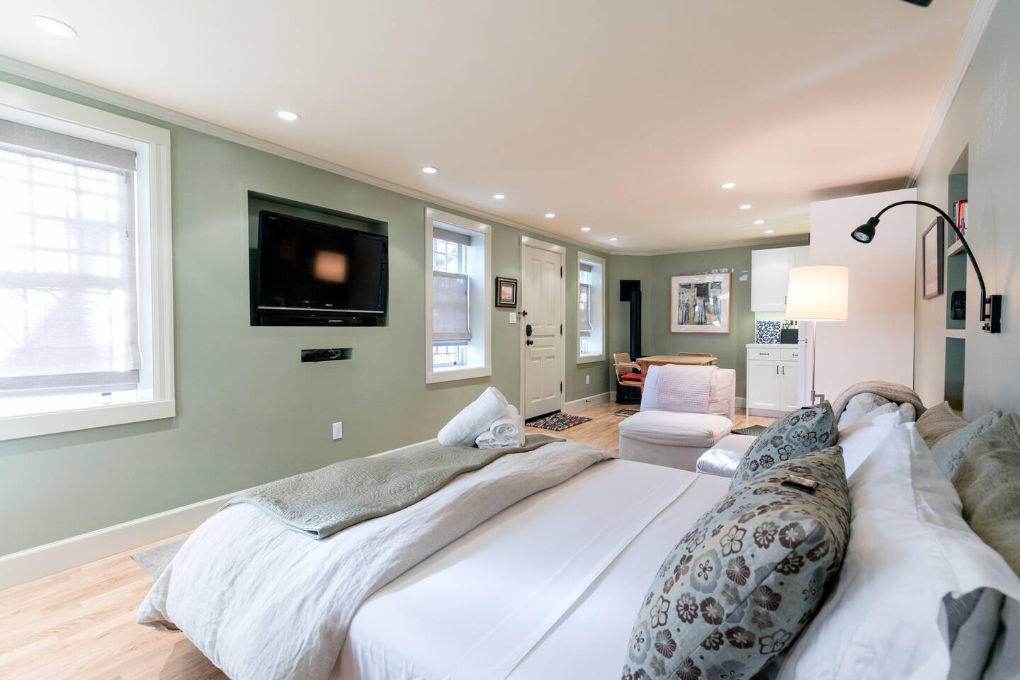 Haight Ashbury Painted Lady Studio 19