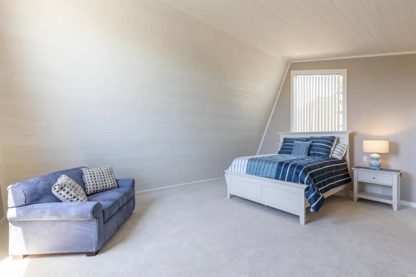 Harbor View Hideaway 23