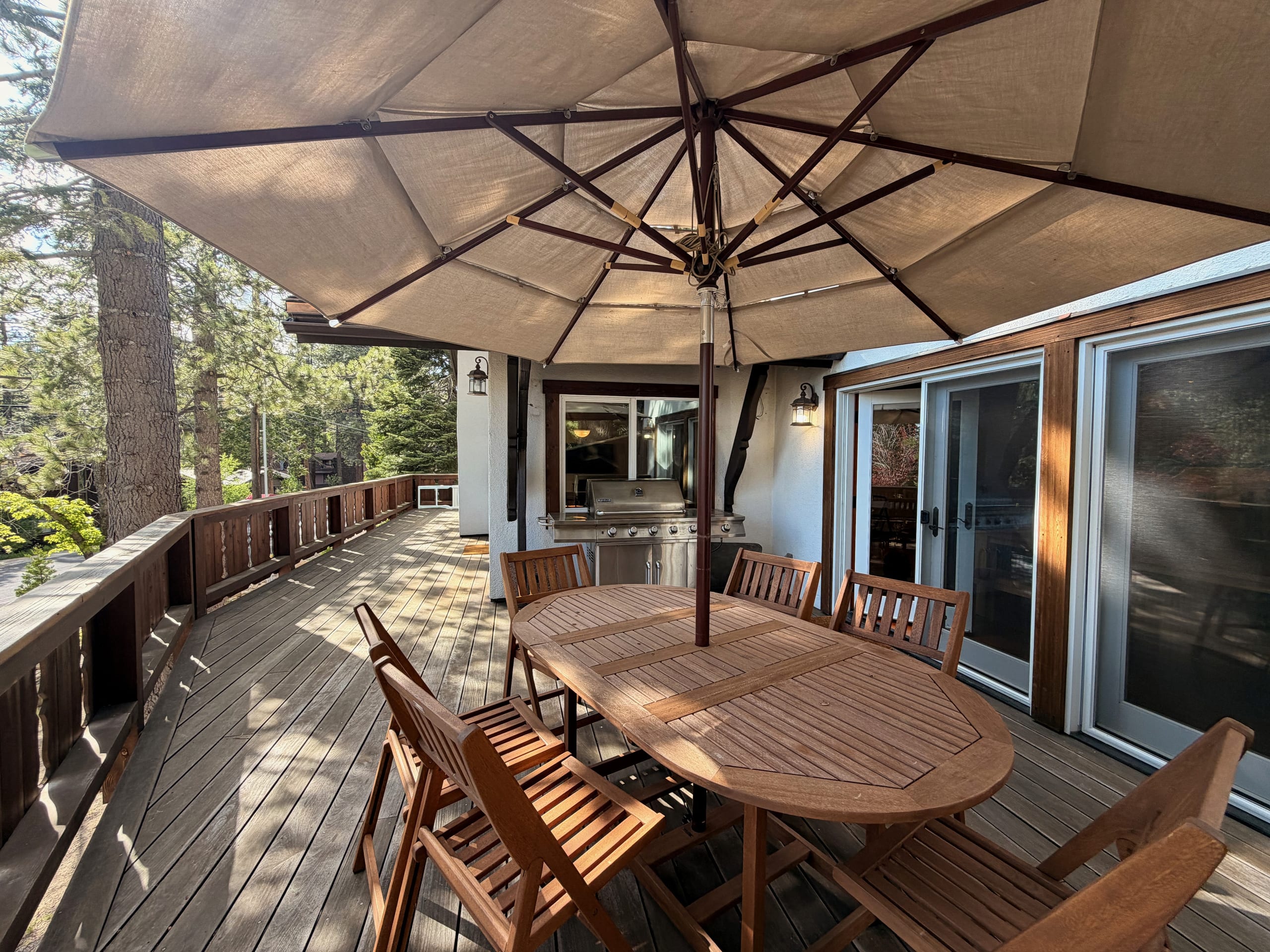 The Mammoth Lodge at Dollar Point 8