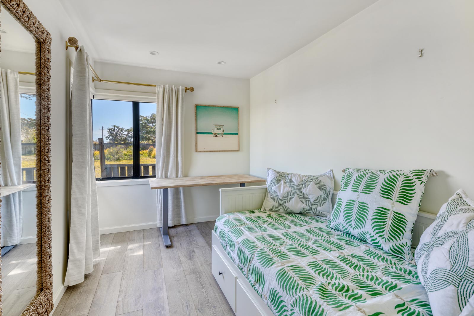 Oceanfront Bolinas hide-a-way 18