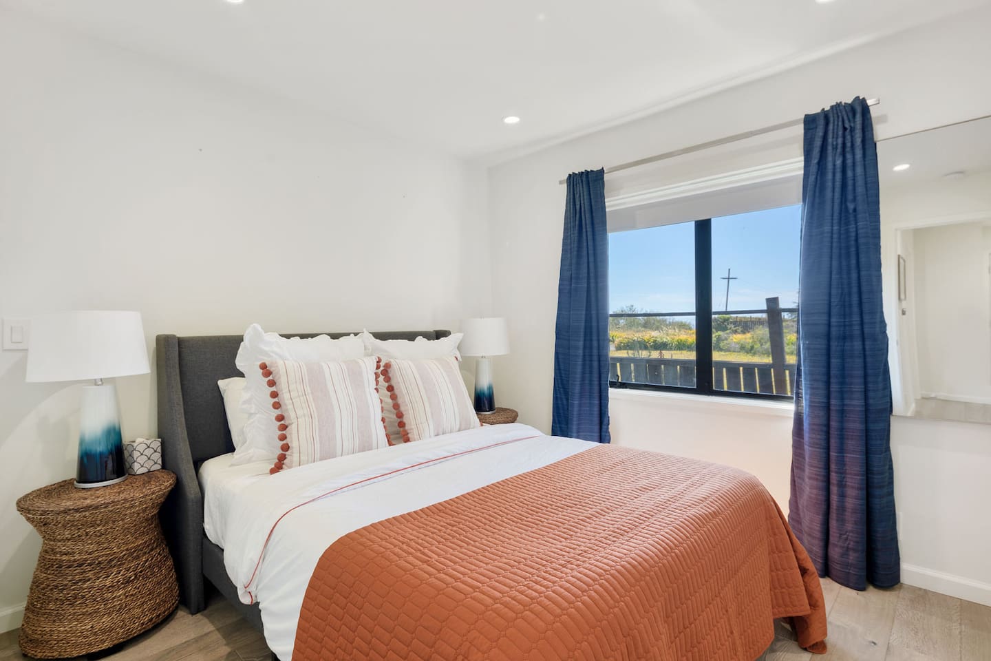 Oceanfront Bolinas hide-a-way 27