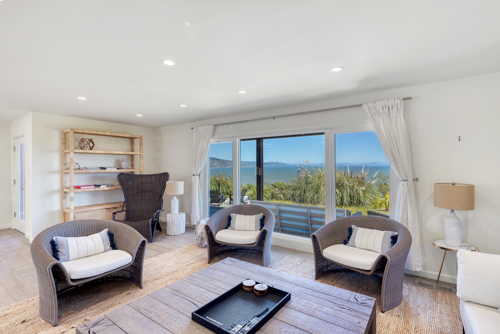 Oceanfront Bolinas hide-a-way 4