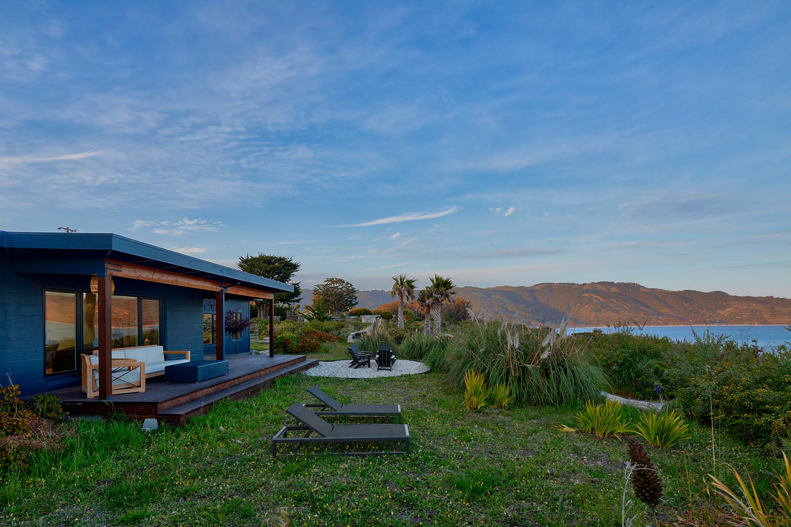 Oceanfront Bolinas hide-a-way 8