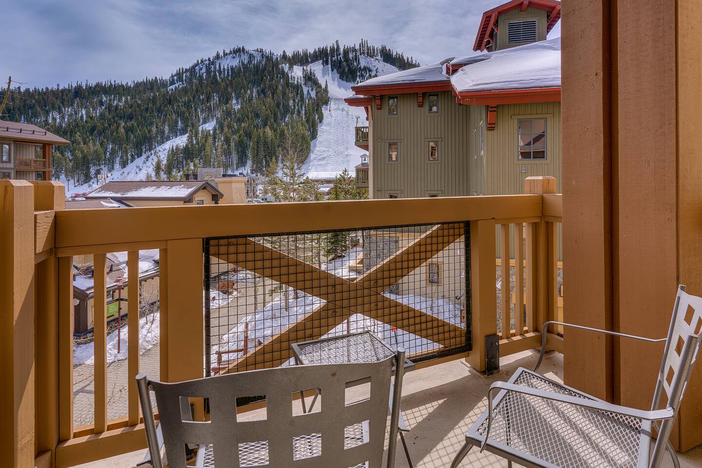 Palisades Village View Condo 13