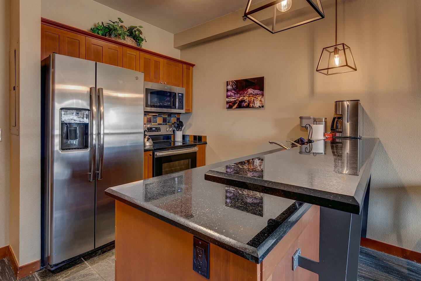 Palisades Village View Condo 26