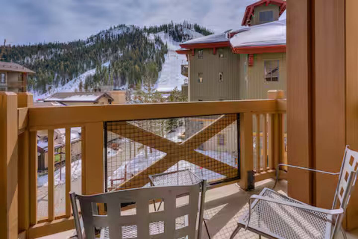 Palisades Village View Condo 27